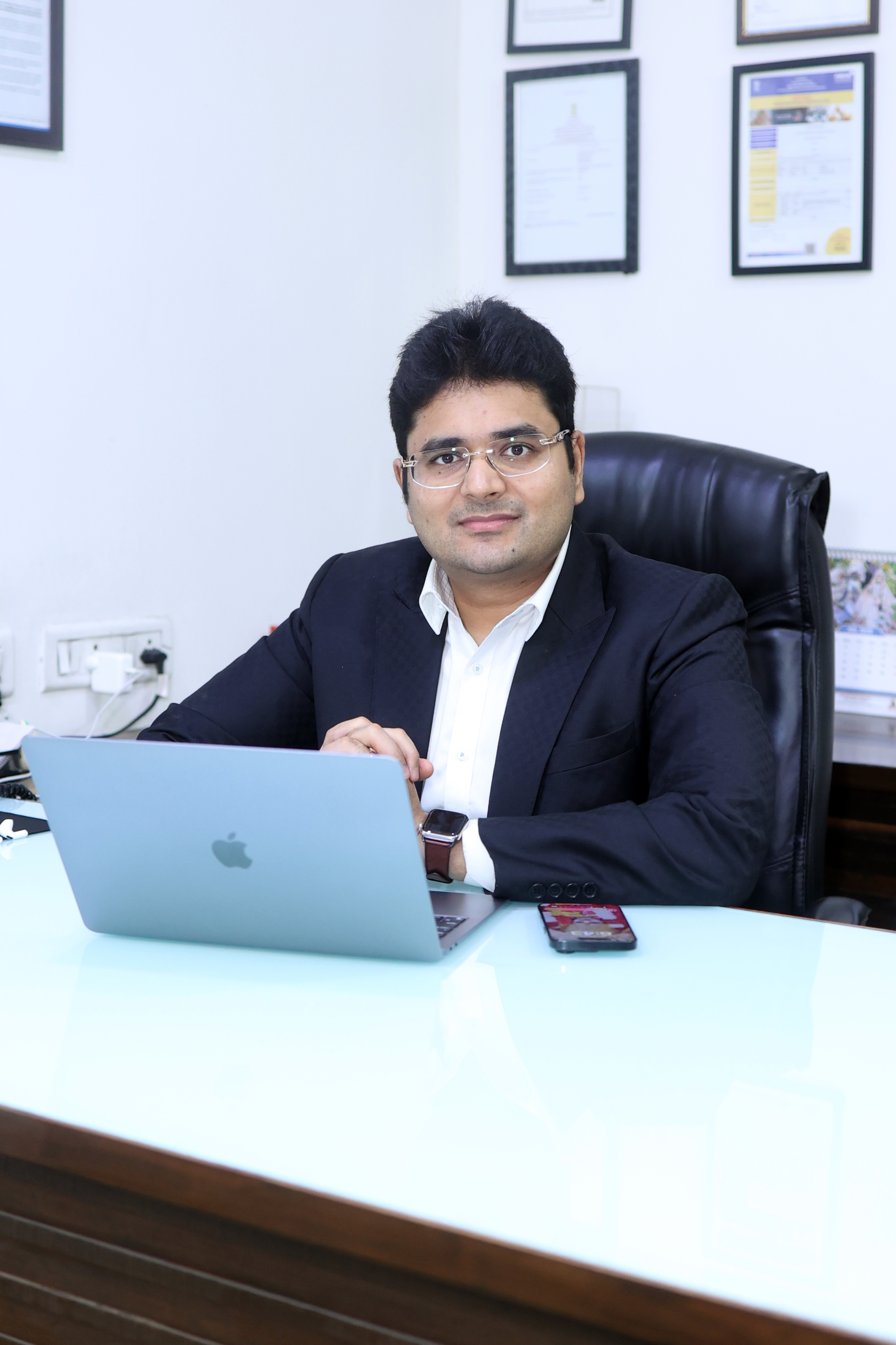 Mr. Shreyan Aggarwal